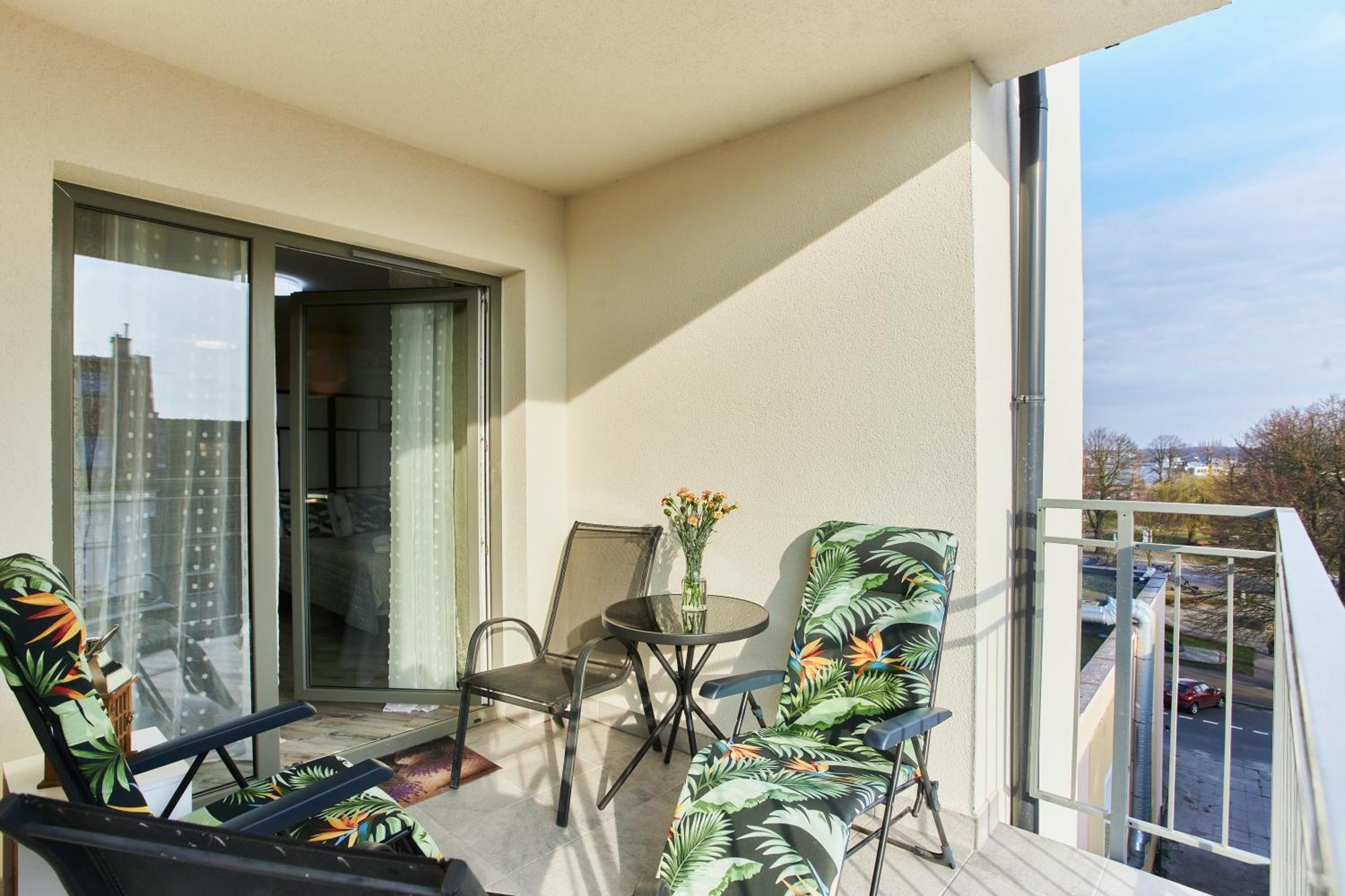 Golden Hour Apartments- Plac Slowianski 36 シフィノウイシチェ エクステリア 写真
